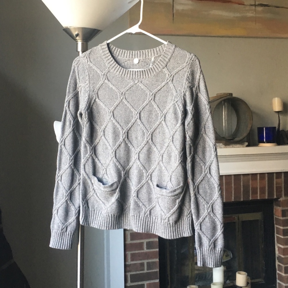 Margaret O’Leary gray cable knit sweater